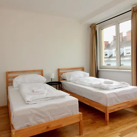 Flataid Apartment Annenstrasse Bahnhof Graz Esterno foto