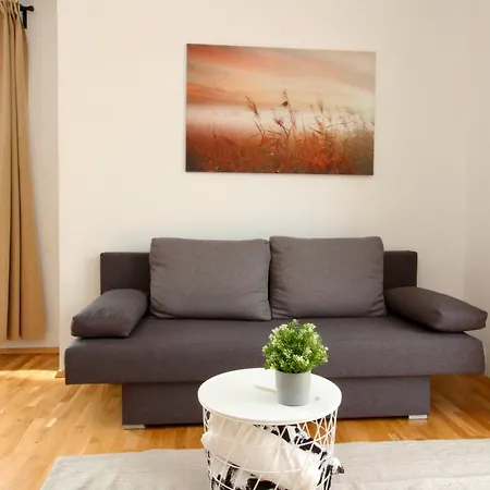 Flataid Apartment Annenstrasse Bahnhof Graz Esterno foto